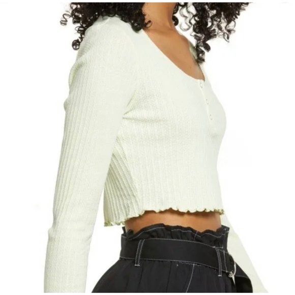 BP. Scoop Neck Long Sleeve Crop Henley NEW WITH TAGS - Picture 2 of 3